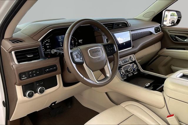 Used 2024 GMC Yukon Denali RWD image 12