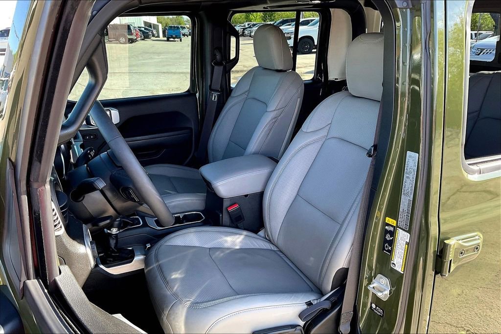 Used 2023 Jeep Gladiator Sport image 27