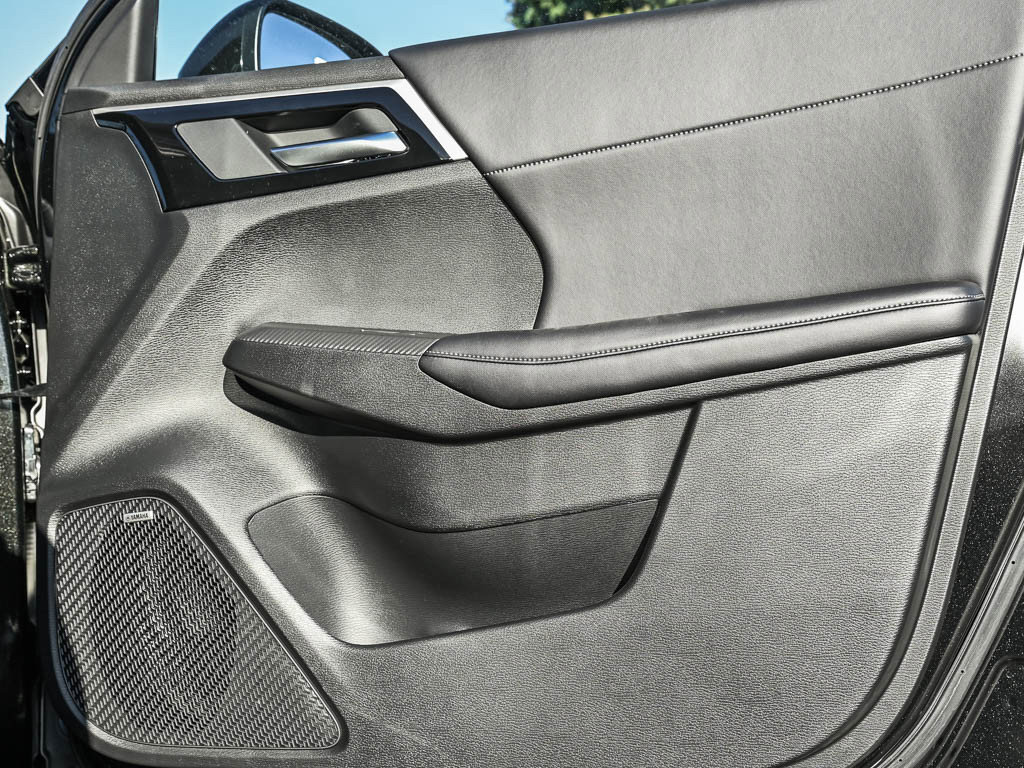 New 2025 Mitsubishi Outlander SE image 10