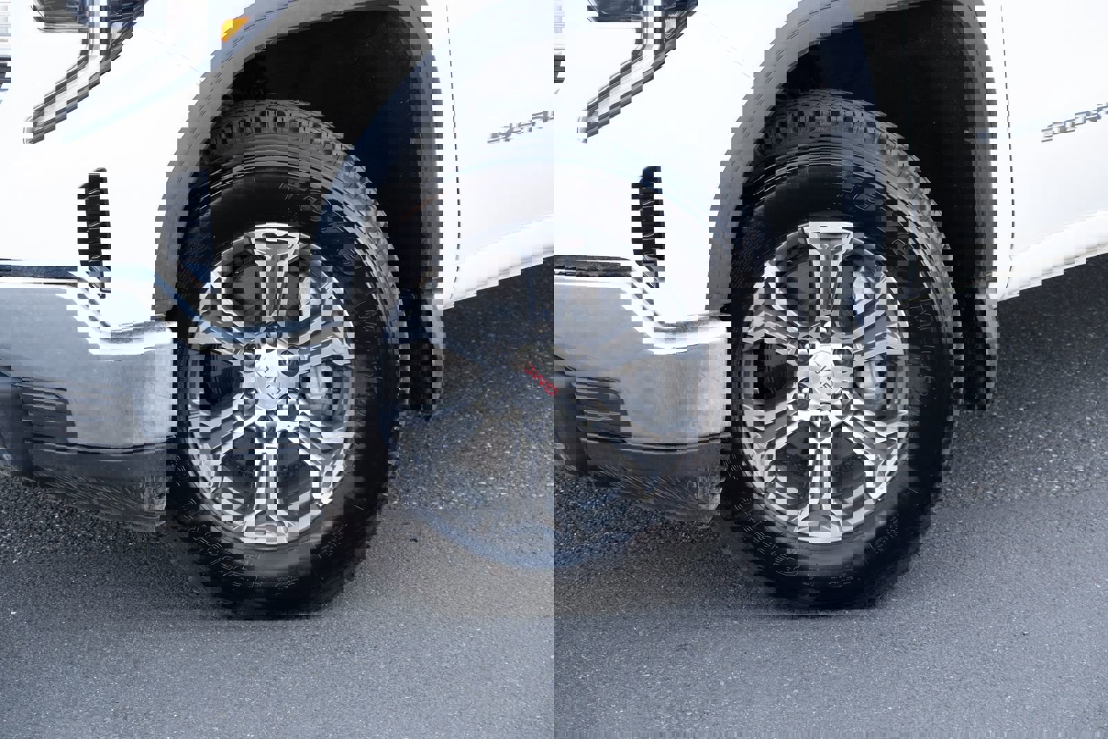 Used 2024 GMC Sierra 1500 SLE w/ Preferred Package image 20