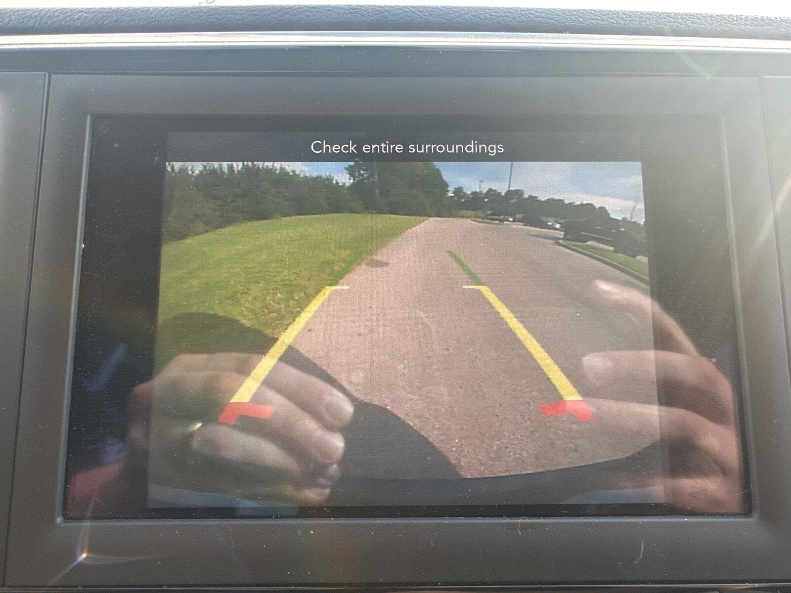 Used 2019 Chrysler Pacifica Touring-L FWD image 8