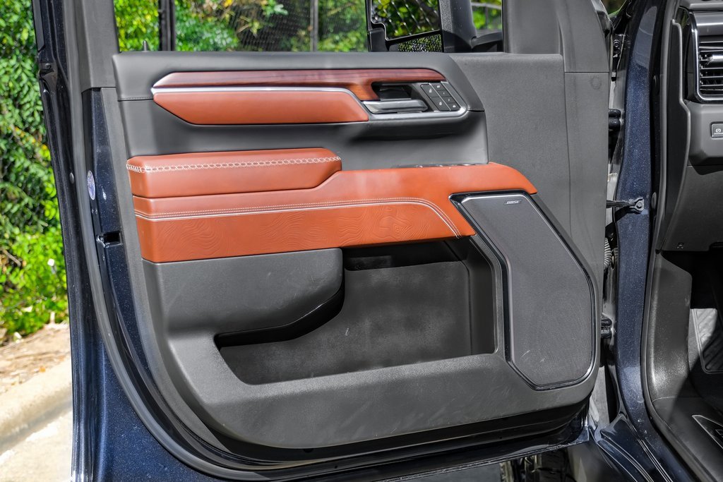 Used 2024 GMC Sierra 3500 Denali Ultimate image 44