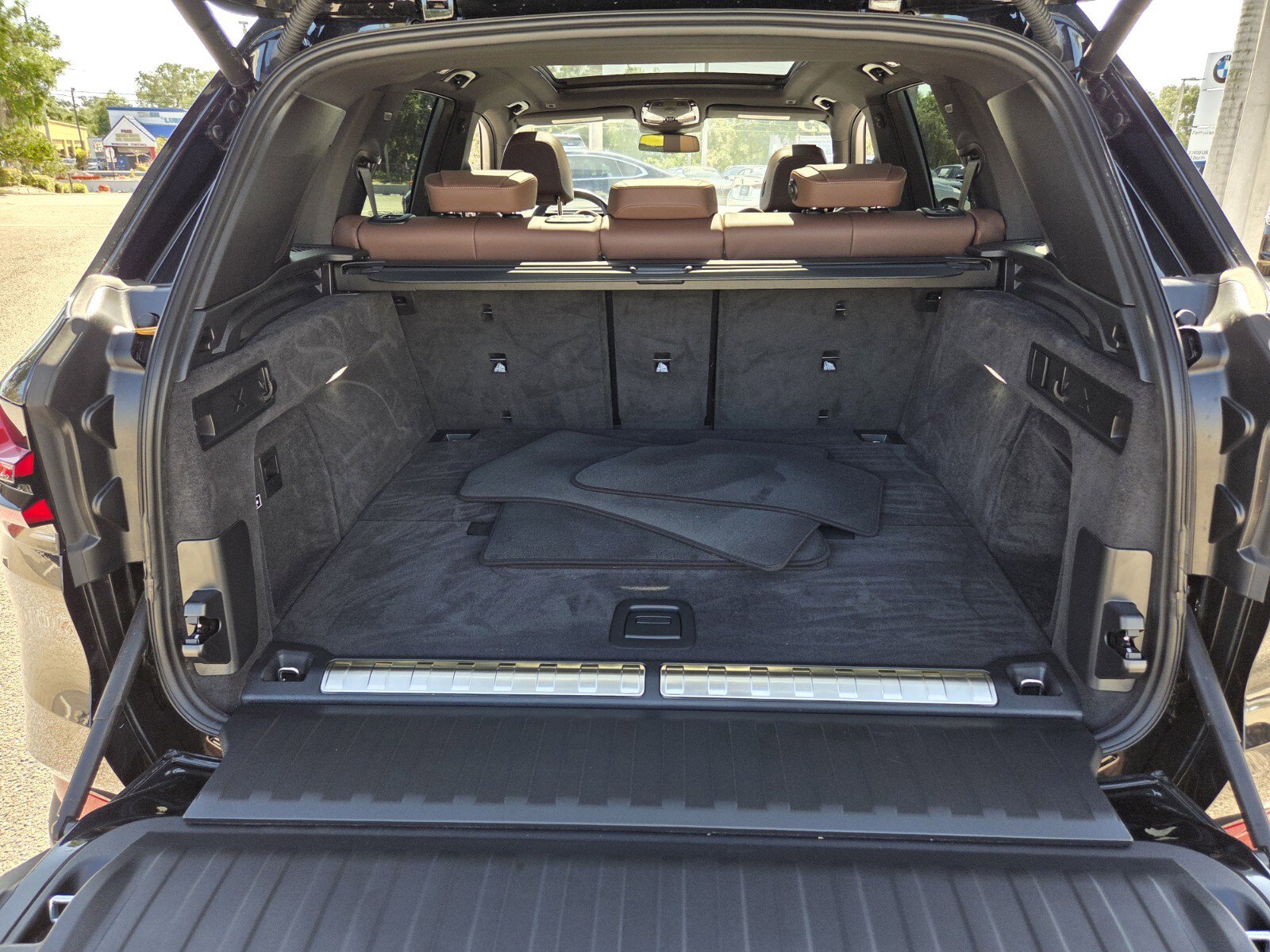 Used 2025 BMW X5 xDrive50e image 15