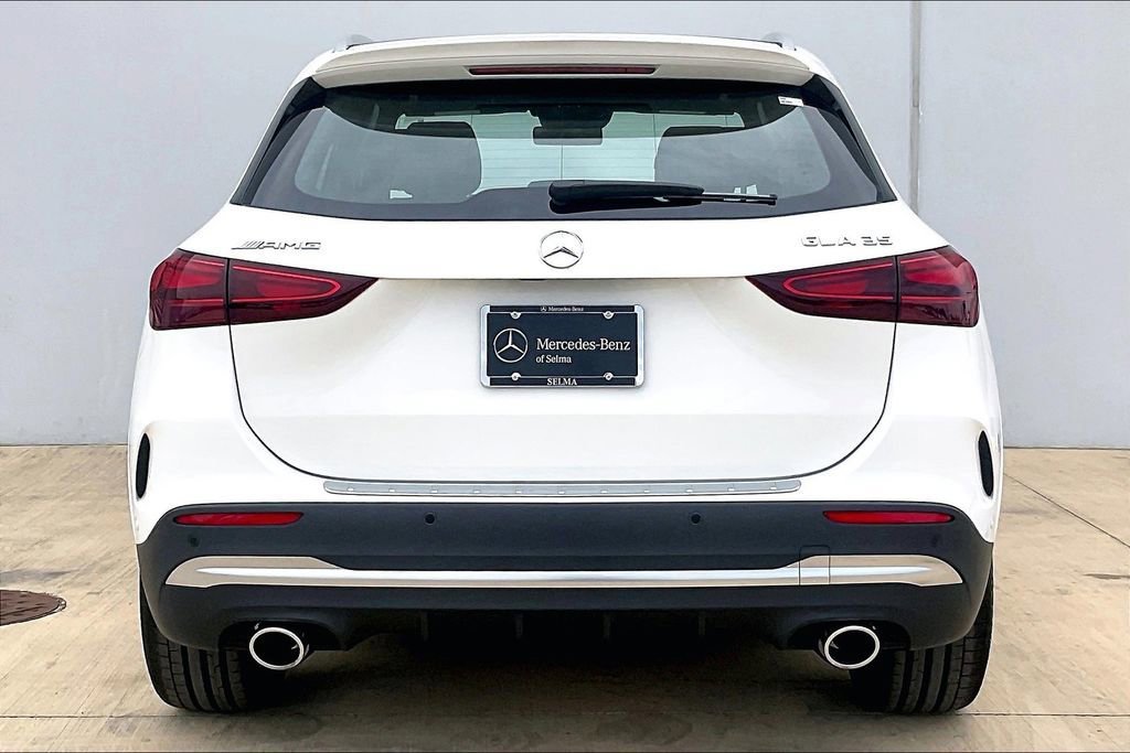Used 2025 Mercedes-Benz GLA 35 AMG 4MATIC image 23