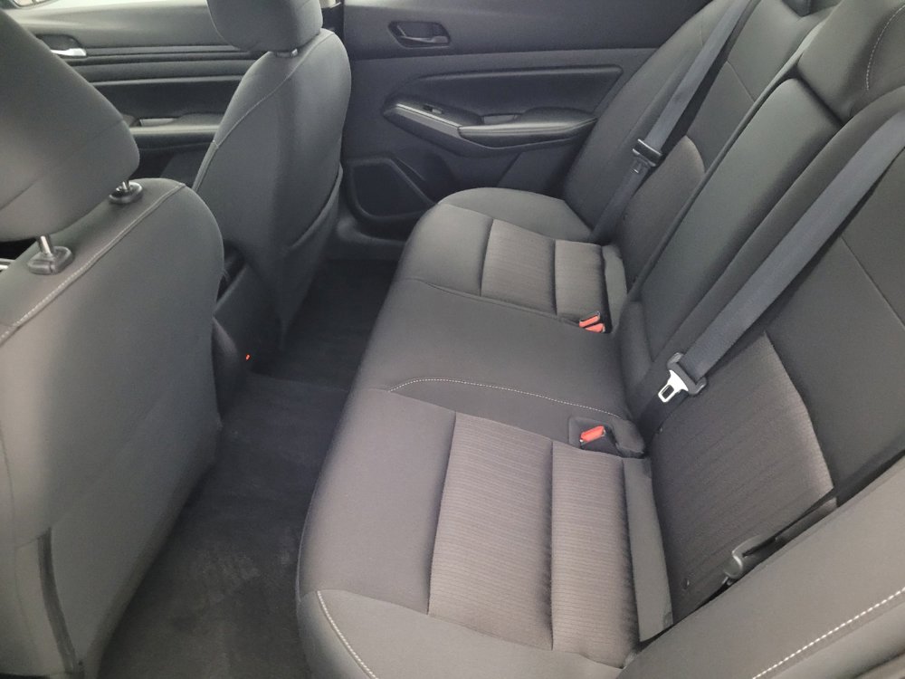 Used 2024 Nissan Altima 2.5 SV image 18