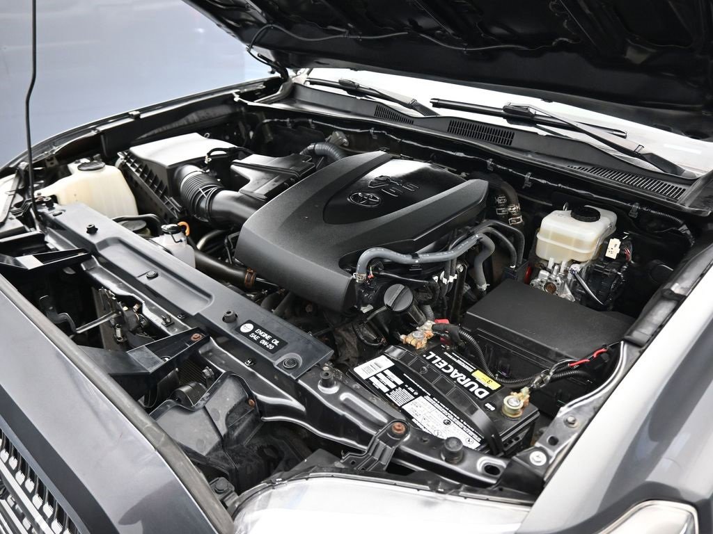 Used 2017 Toyota Tacoma TRD Off-Road image 53