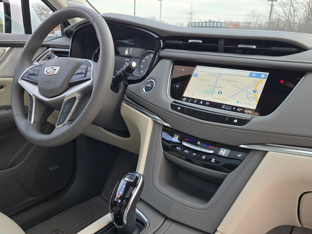 New 2025 Cadillac XT5 Premium Luxury image 9