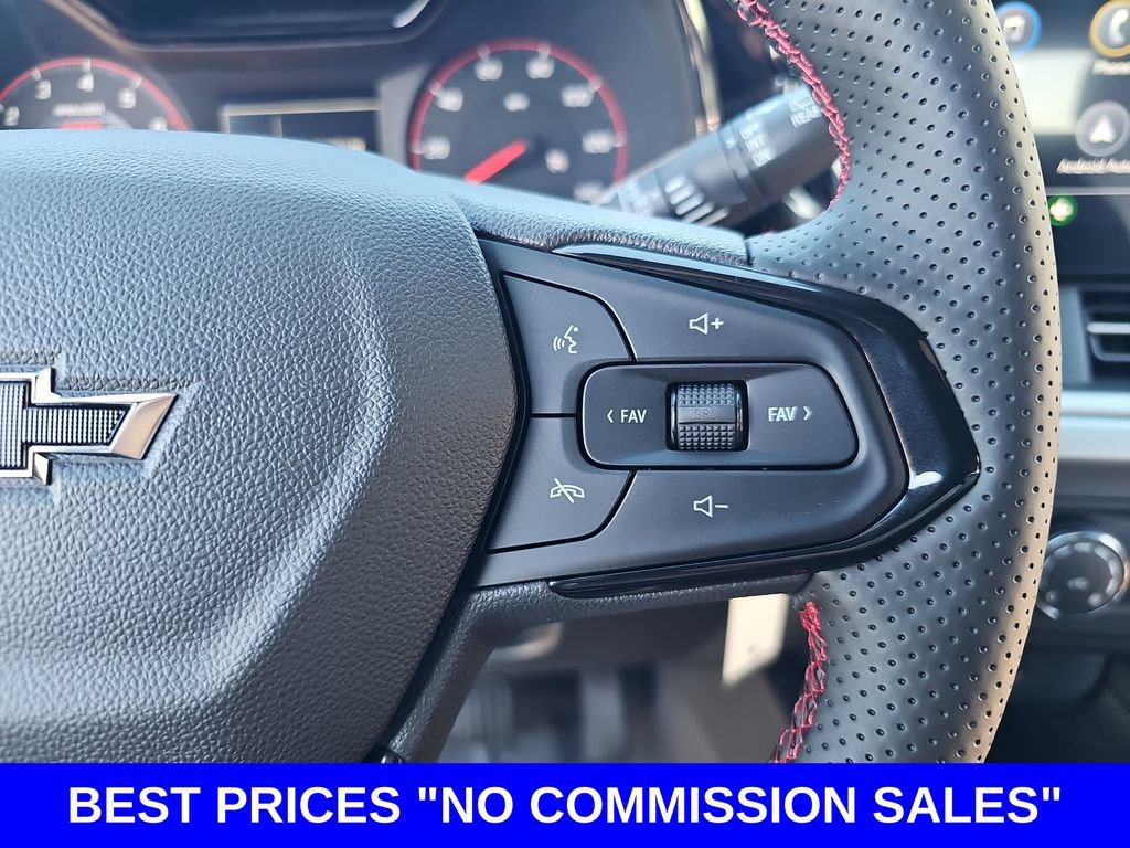 New 2026 Chevrolet Trax RS w/ Sunroof Package FWD image 17