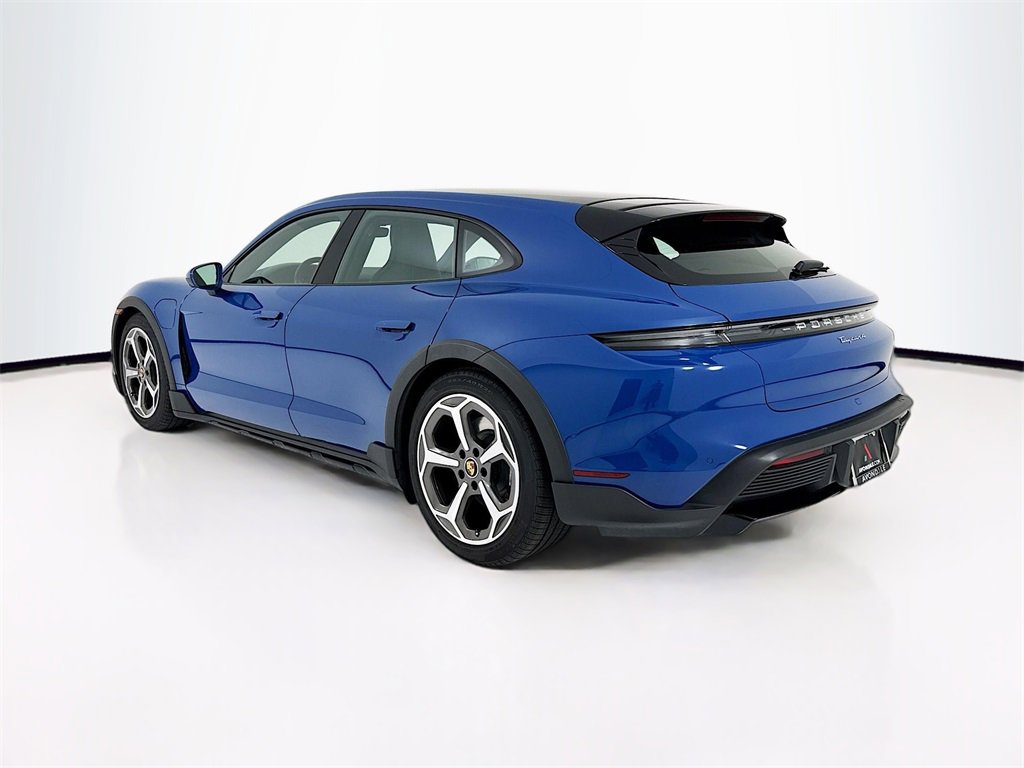 Used 2022 Porsche Taycan 4 Cross Turismo image 3