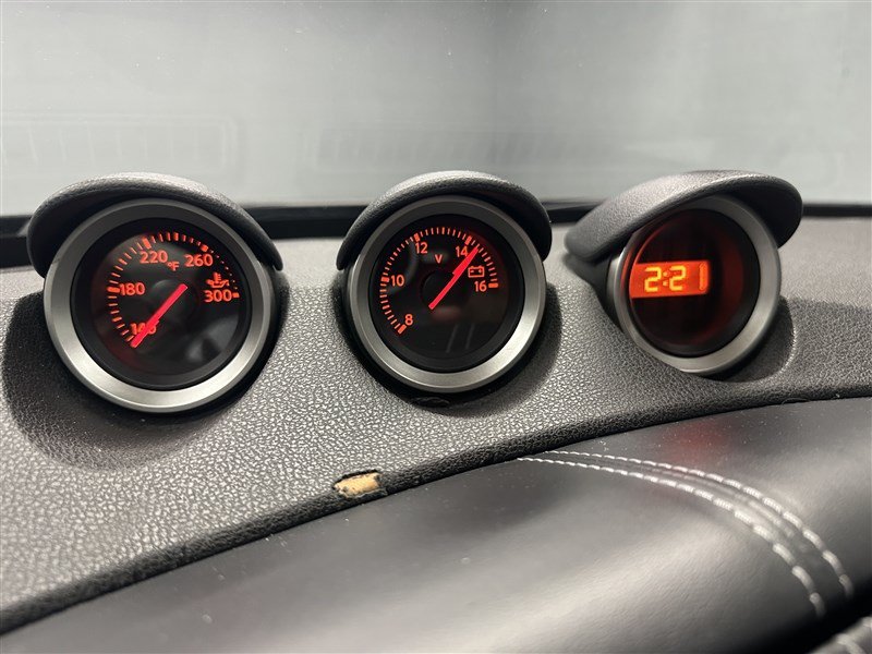 Used 2011 Nissan 370Z Coupe w/ Sport Pkg RWD image 21