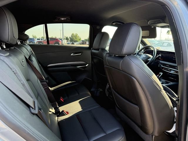 Used 2024 Cadillac XT4 Premium Luxury AWD/4WD image 15