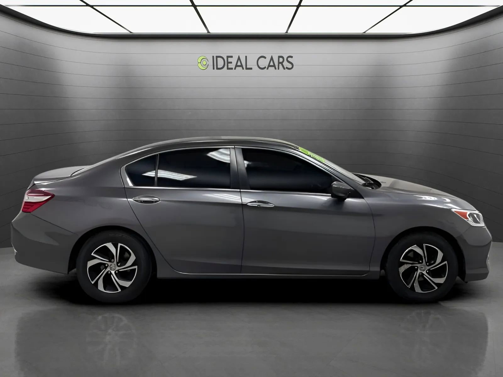 Used 2016 Honda Accord LX image 4