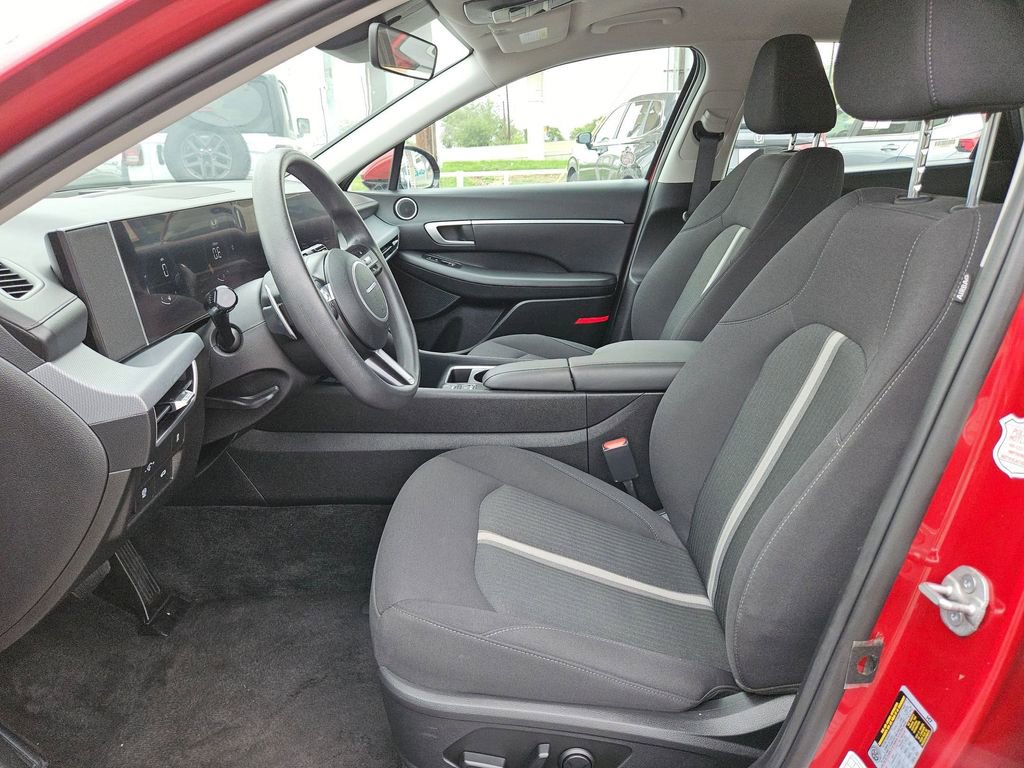 Used 2025 Hyundai Sonata SEL FWD image 11