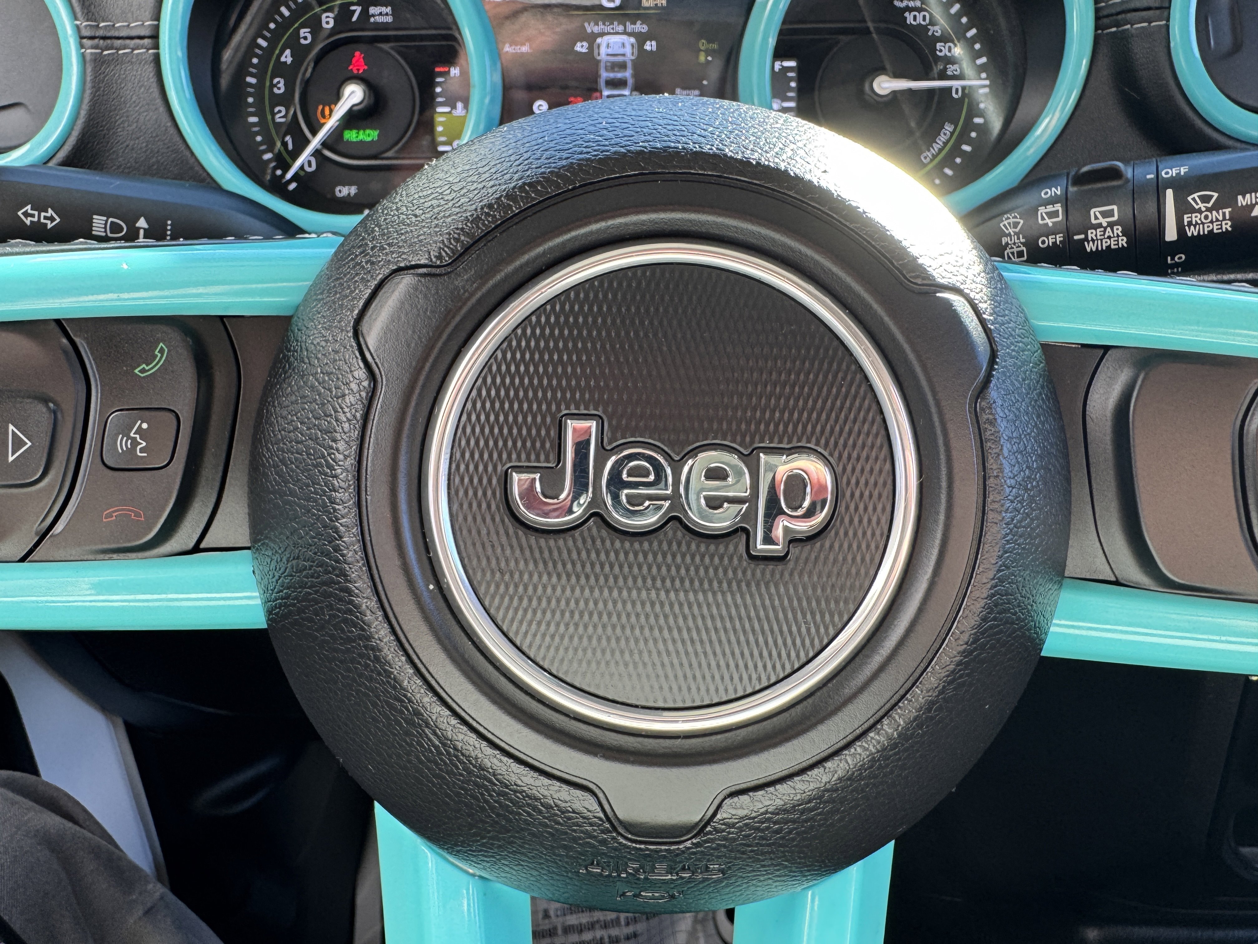 Used 2022 Jeep Wrangler Unlimited Sahara w/ Cold Weather Group image 38