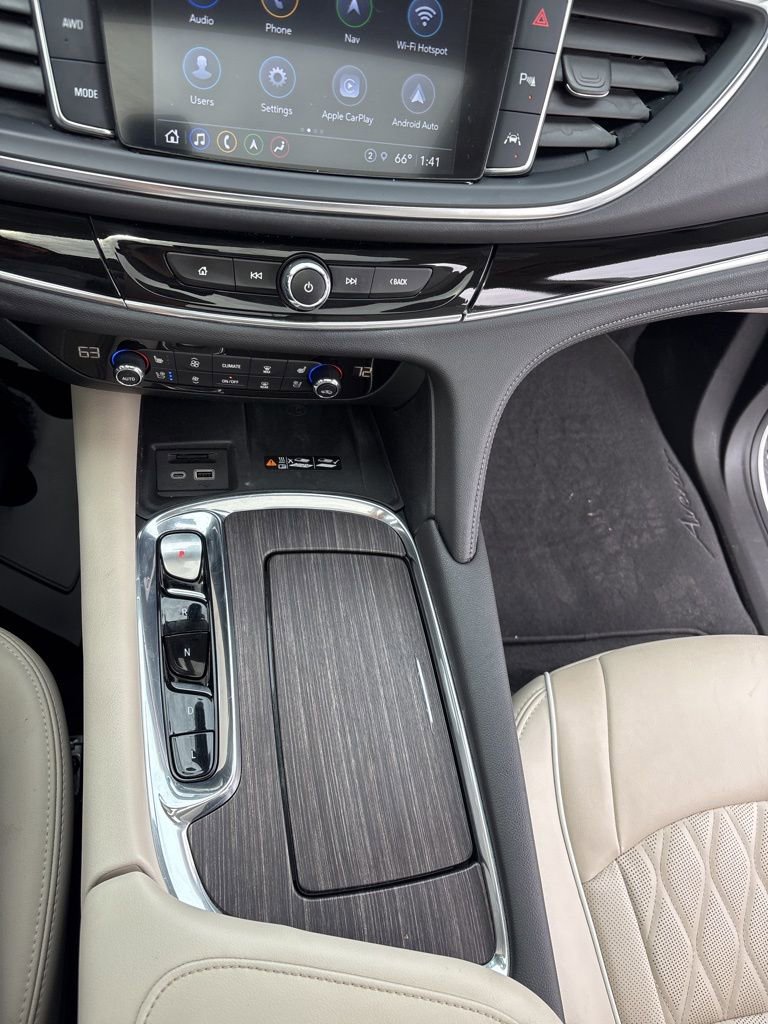 Used 2023 Buick Enclave Avenir w/ Avenir Technology Package AWD/4WD image 61
