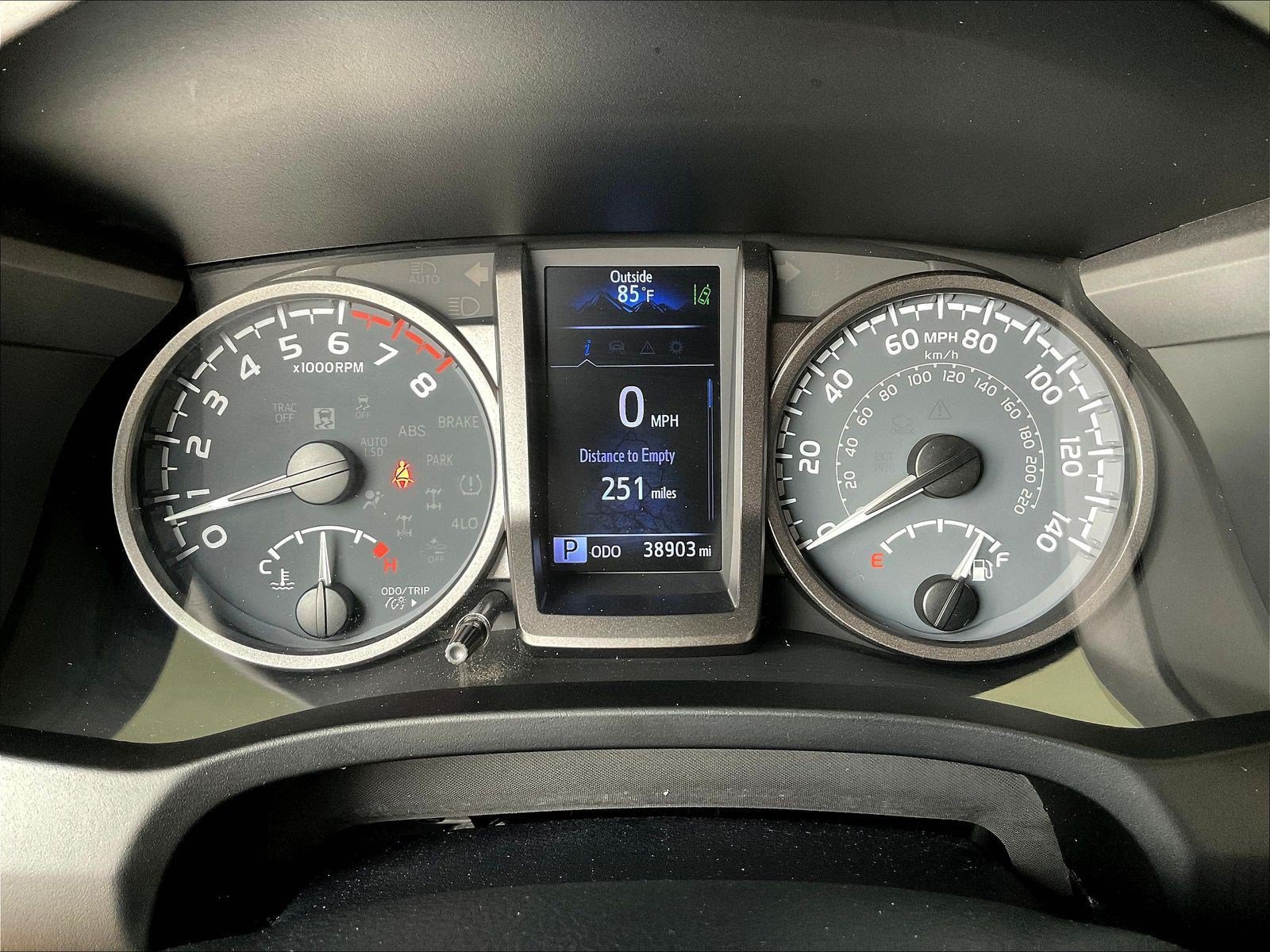 Used 2020 Toyota Tacoma TRD Off-Road w/ Technology Package AWD/4WD image 14