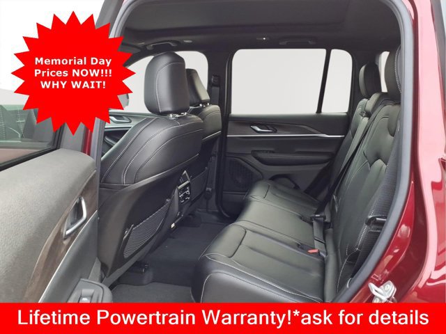 New 2025 Jeep Grand Cherokee L Limited AWD/4WD image 10