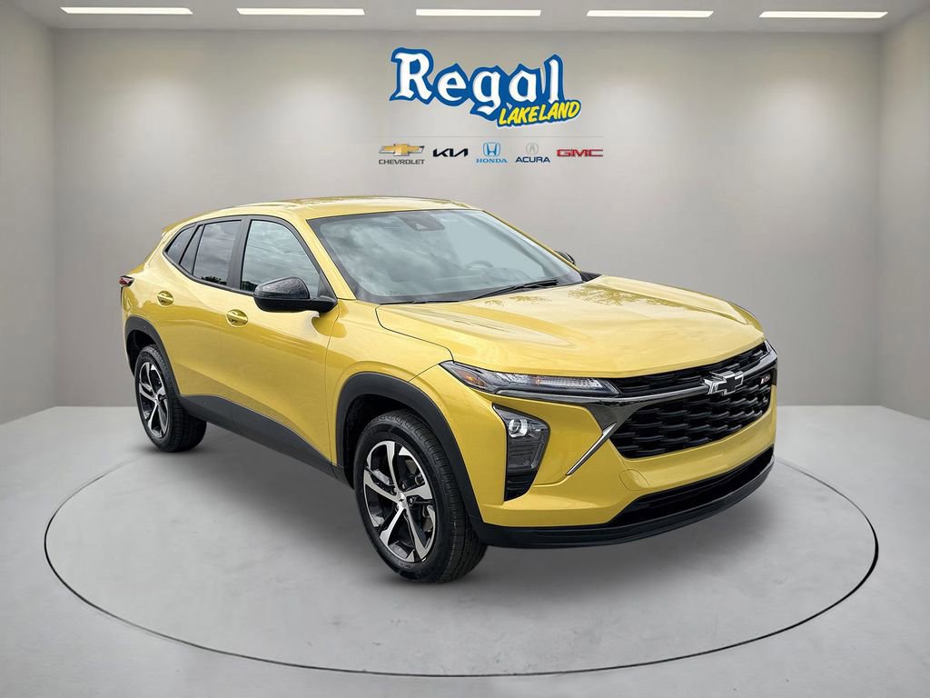 Certified 2024 Chevrolet Trax RS FWD image 1