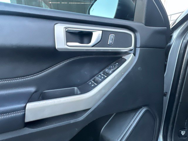 Used 2022 Ford Explorer XLT RWD image 16