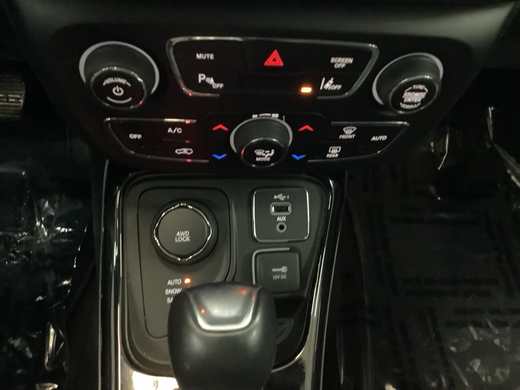 Used 2021 Jeep Compass Limited w/ Sun and Sound Group image 22