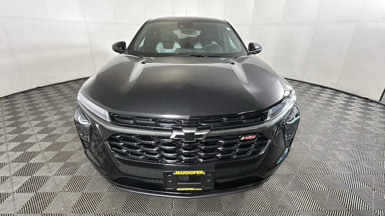 Used 2025 Chevrolet Trax RS w/ Sunroof Package FWD image 9