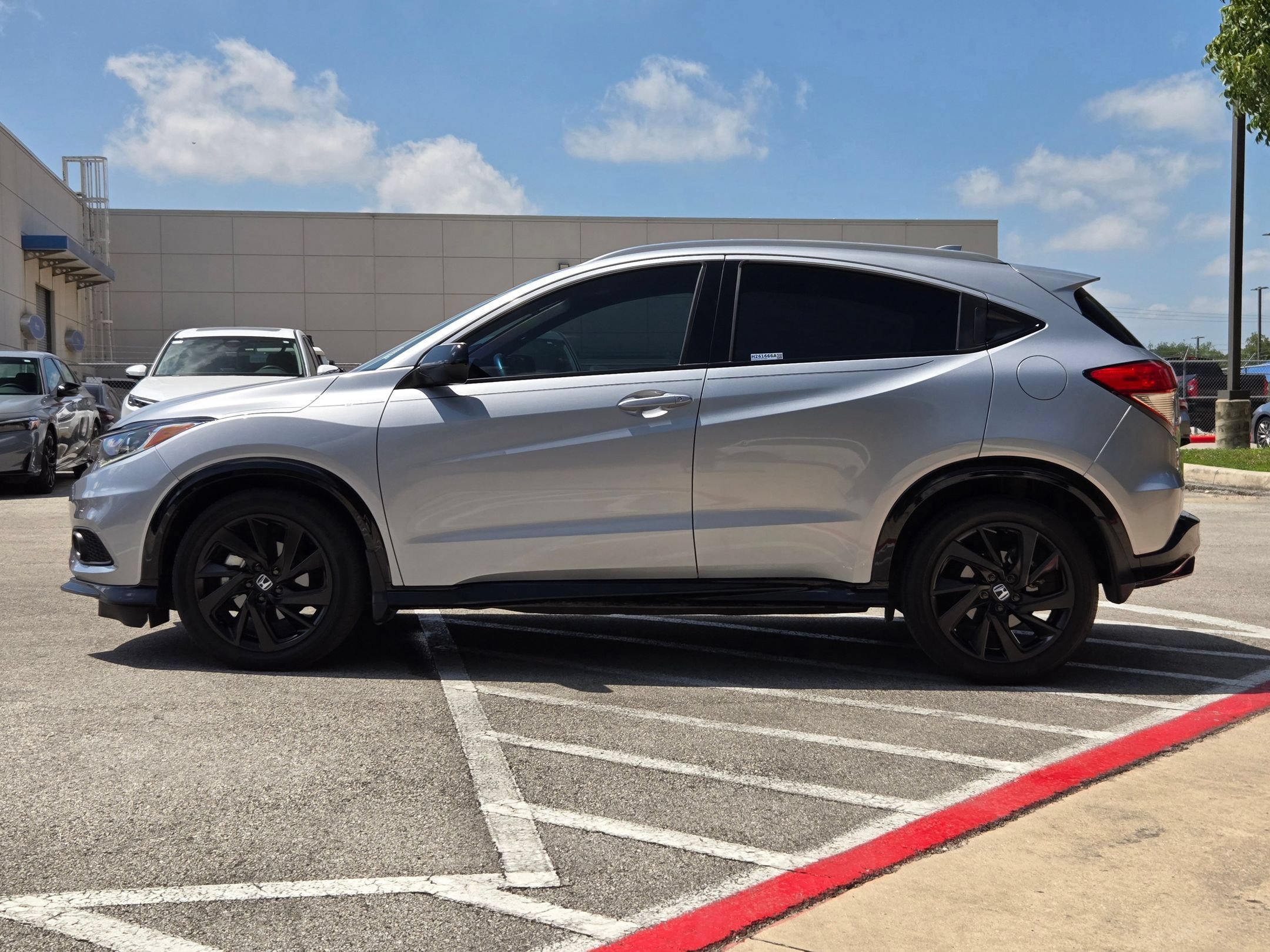 Used 2022 Honda HR-V Sport image 5