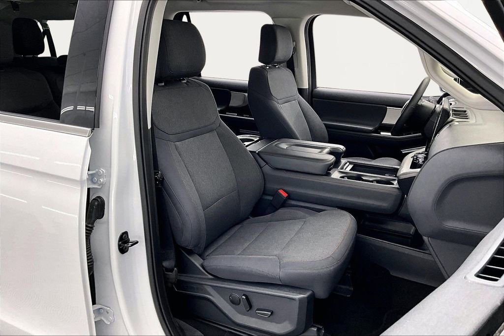 Used 2025 Ford Expedition Max Active image 7