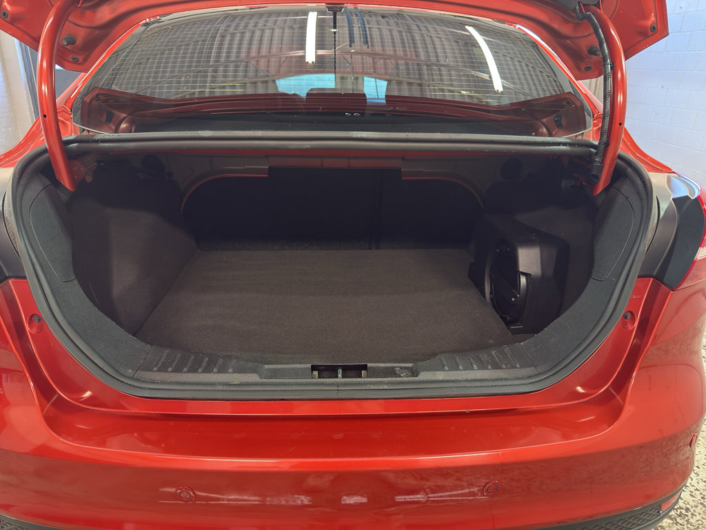Used 2018 Ford Focus SEL FWD image 29