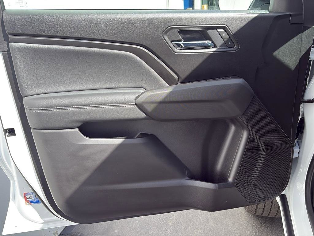 New 2025 GMC Canyon Elevation w/ Convenience Package image 25