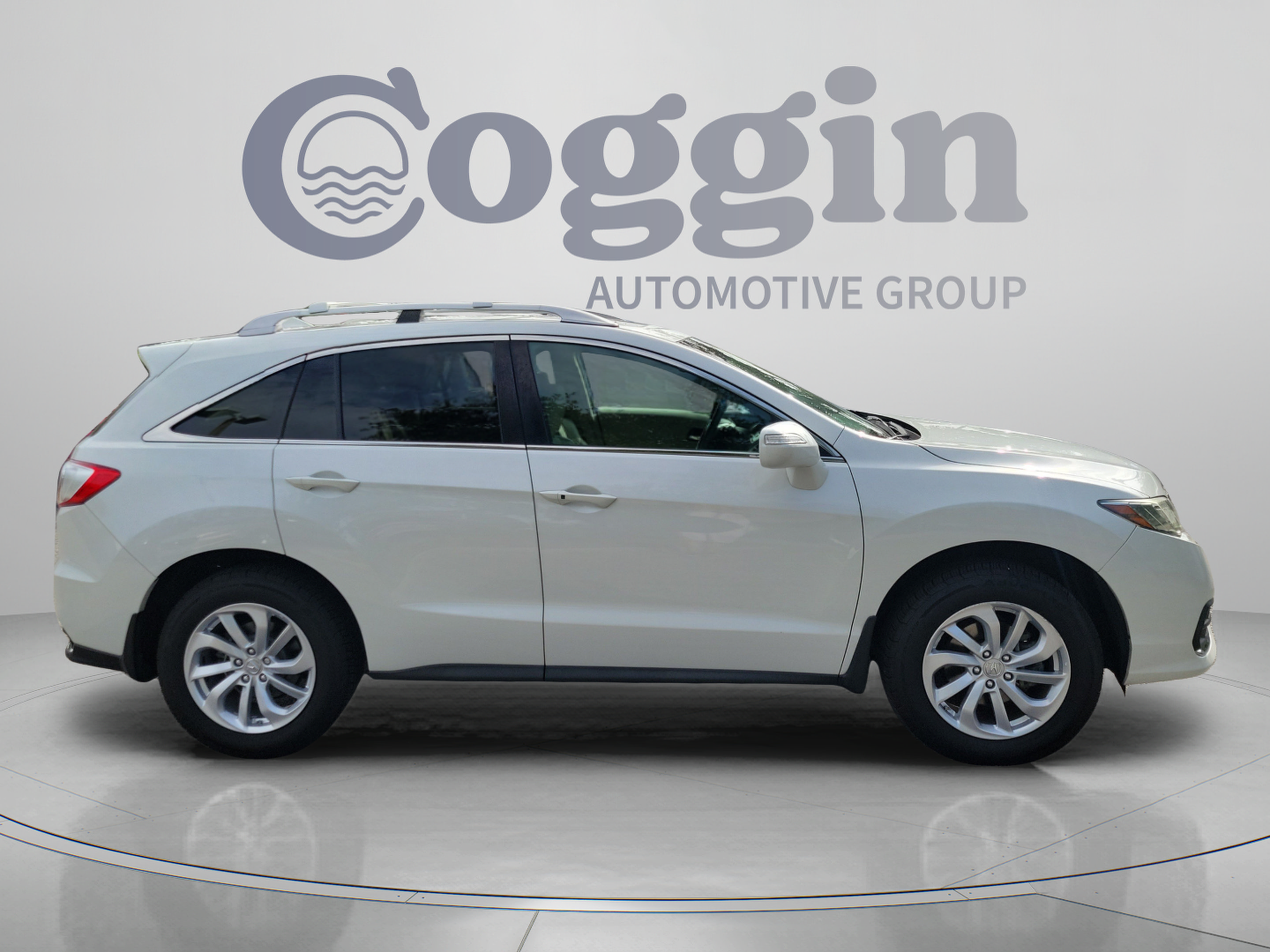 Used 2017 Acura RDX AWD w/ Technology Package image 4