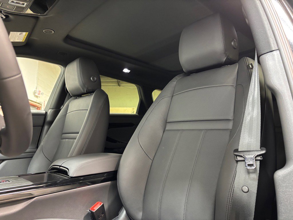 New 2026 Land Rover Range Rover Evoque S image 21