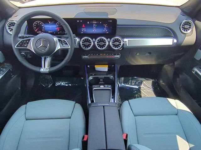 Used 2026 Mercedes-Benz GLB 250 4MATIC image 15