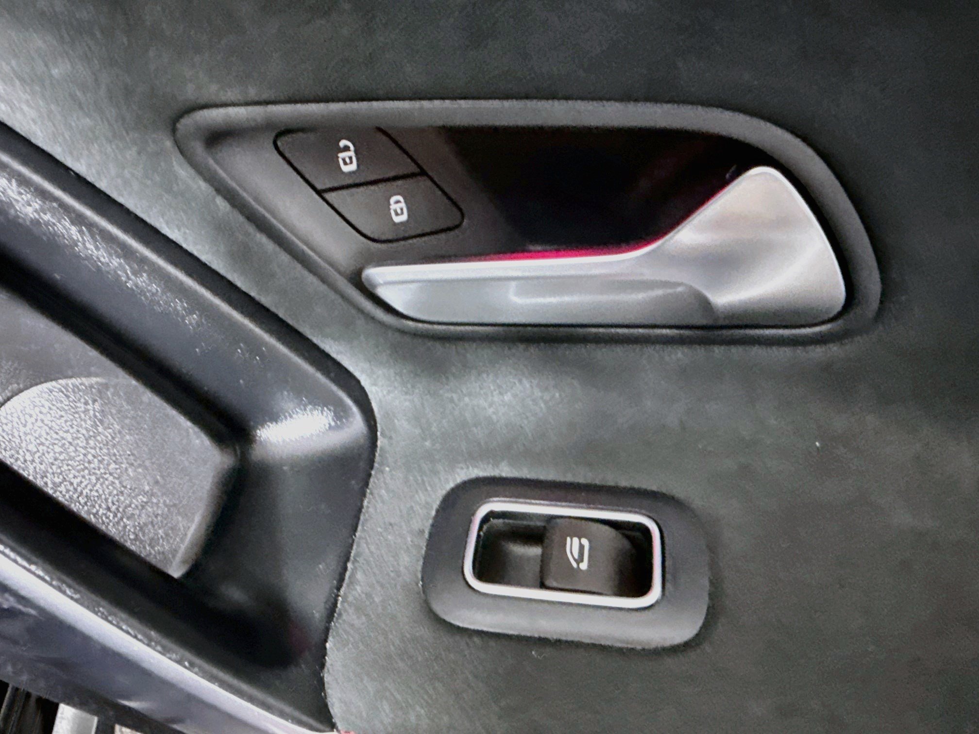Used 2022 Mercedes-Benz CLA 250 image 31