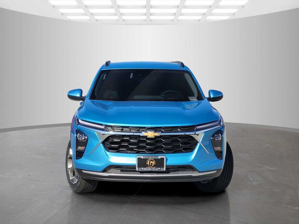 New 2026 Chevrolet Trax LT w/ Driver Confidence Package image 2