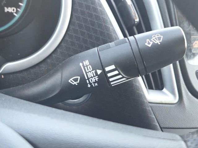 Used 2023 Chevrolet Malibu LT FWD image 35