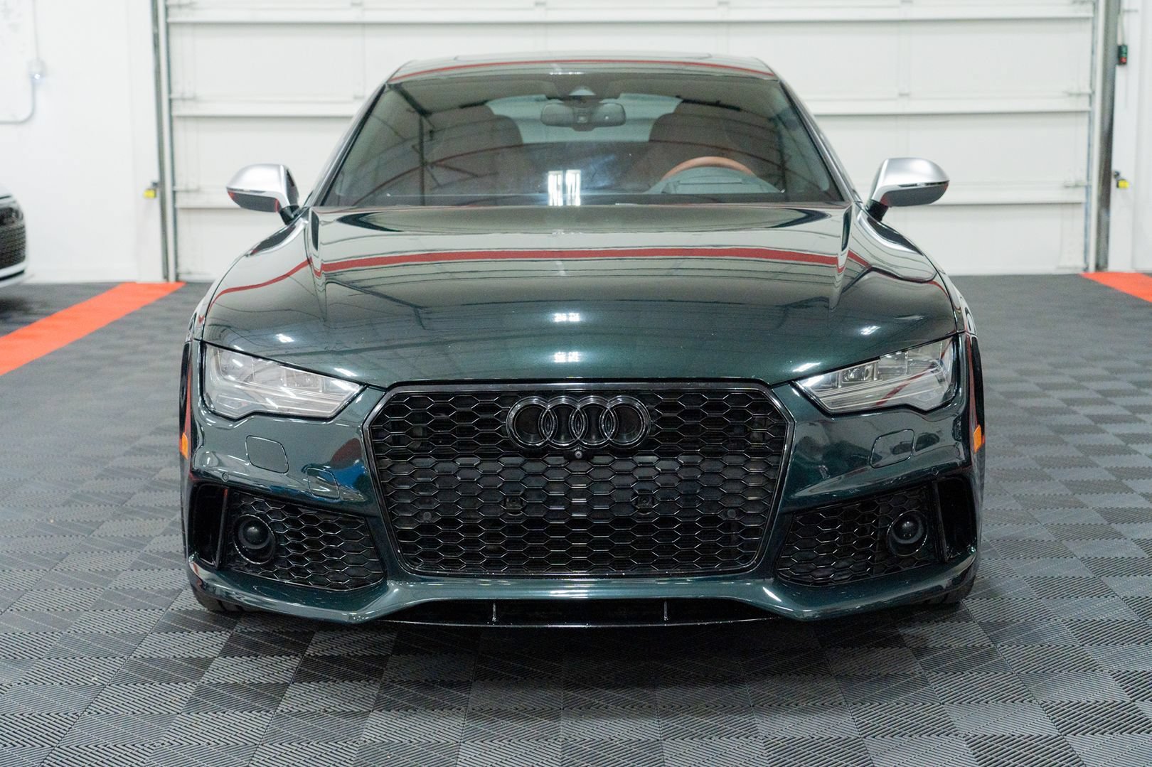 Used 2016 Audi RS 7 Prestige w/ RS 7 Dynamic Package AWD/4WD image 2