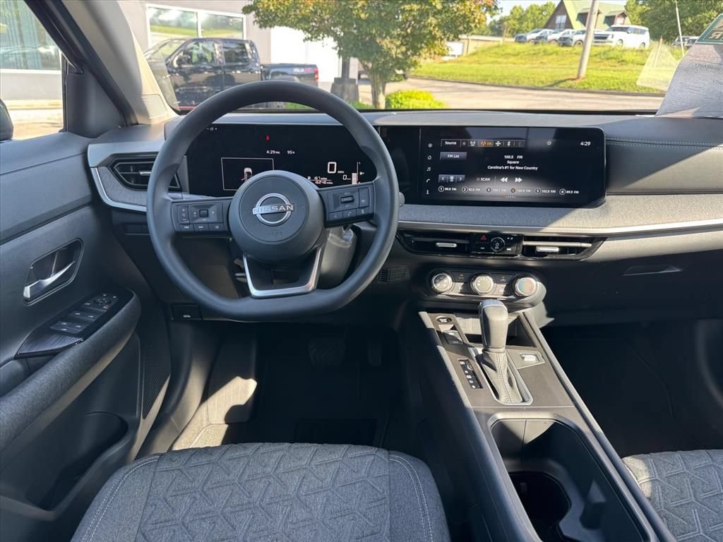 Certified 2025 Nissan Kicks SV FWD image 12