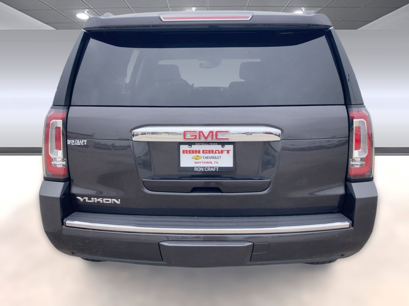 Used 2017 GMC Yukon Denali w/ Open Road Package image 9
