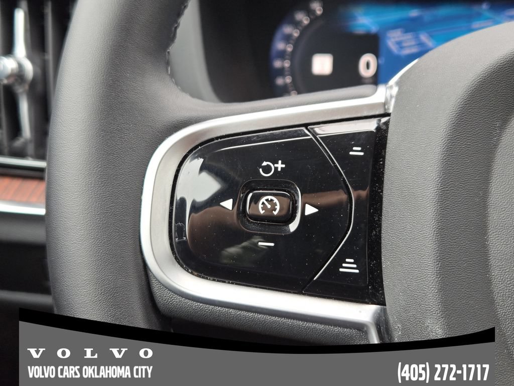 Certified 2025 Volvo V60 B5 Cross Country Plus AWD/4WD image 27