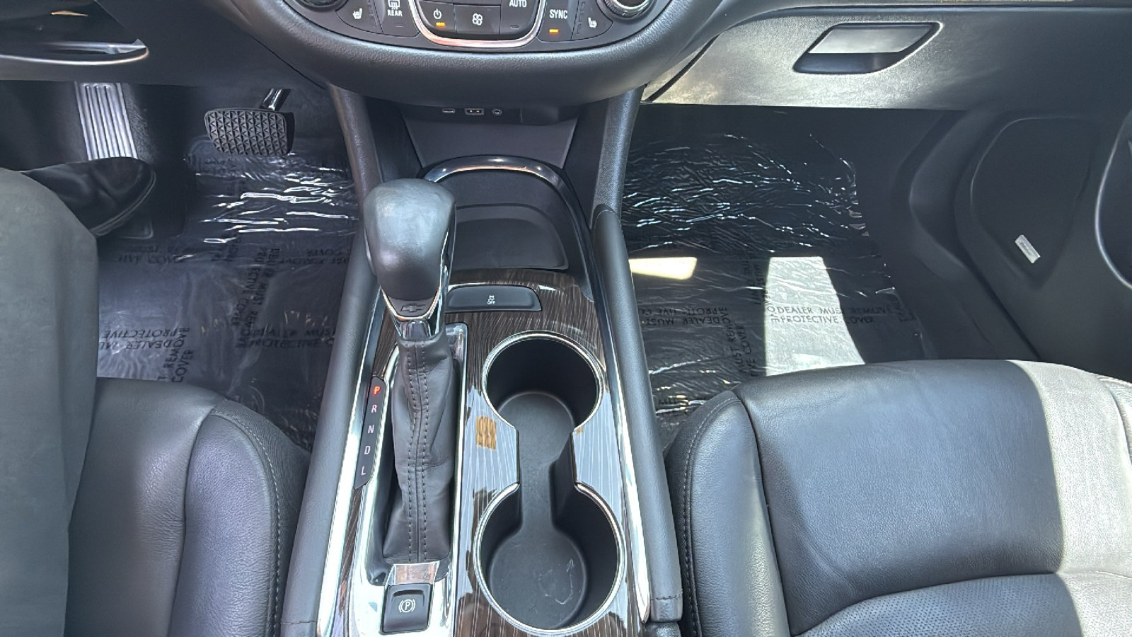 Used 2023 Chevrolet Malibu LT FWD image 15