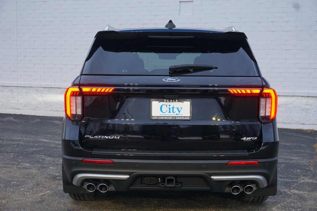 Used 2025 Ford Explorer Platinum w/ Ultimate Package image 6