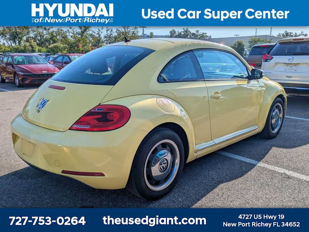 Used 2012 Volkswagen Beetle 2.5 FWD image 2