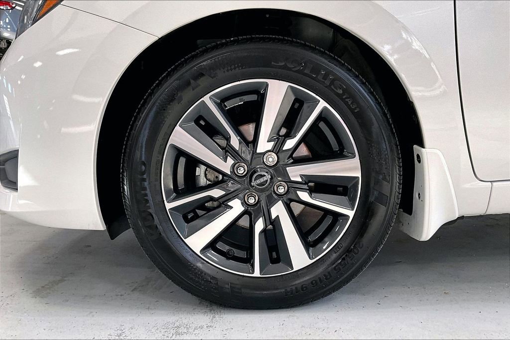 Certified 2025 Nissan Versa SV w/ Trunk Package image 8