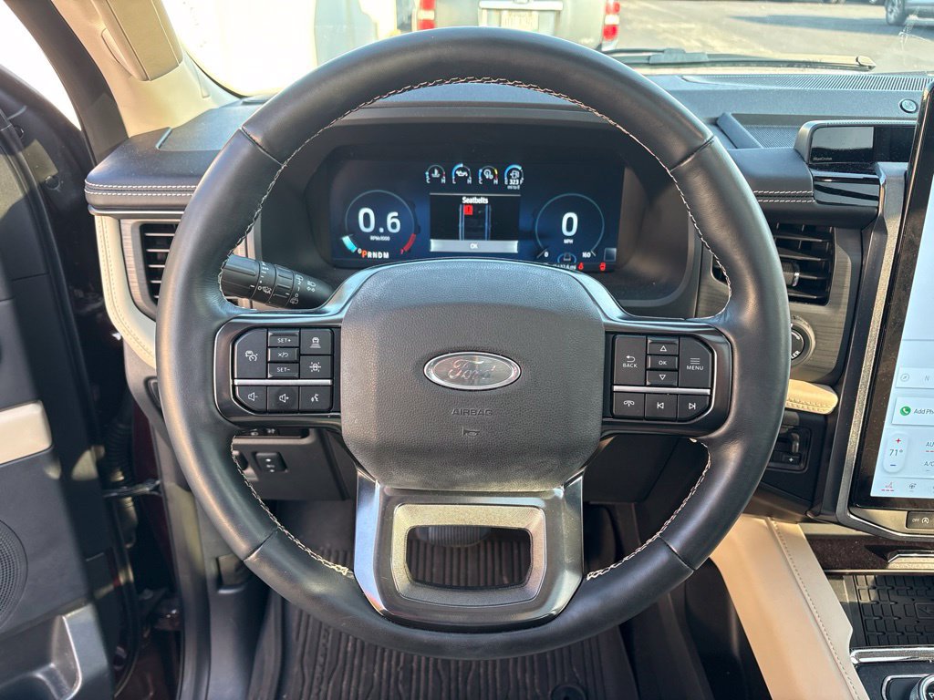 Used 2024 Ford Expedition Max Platinum AWD/4WD image 10