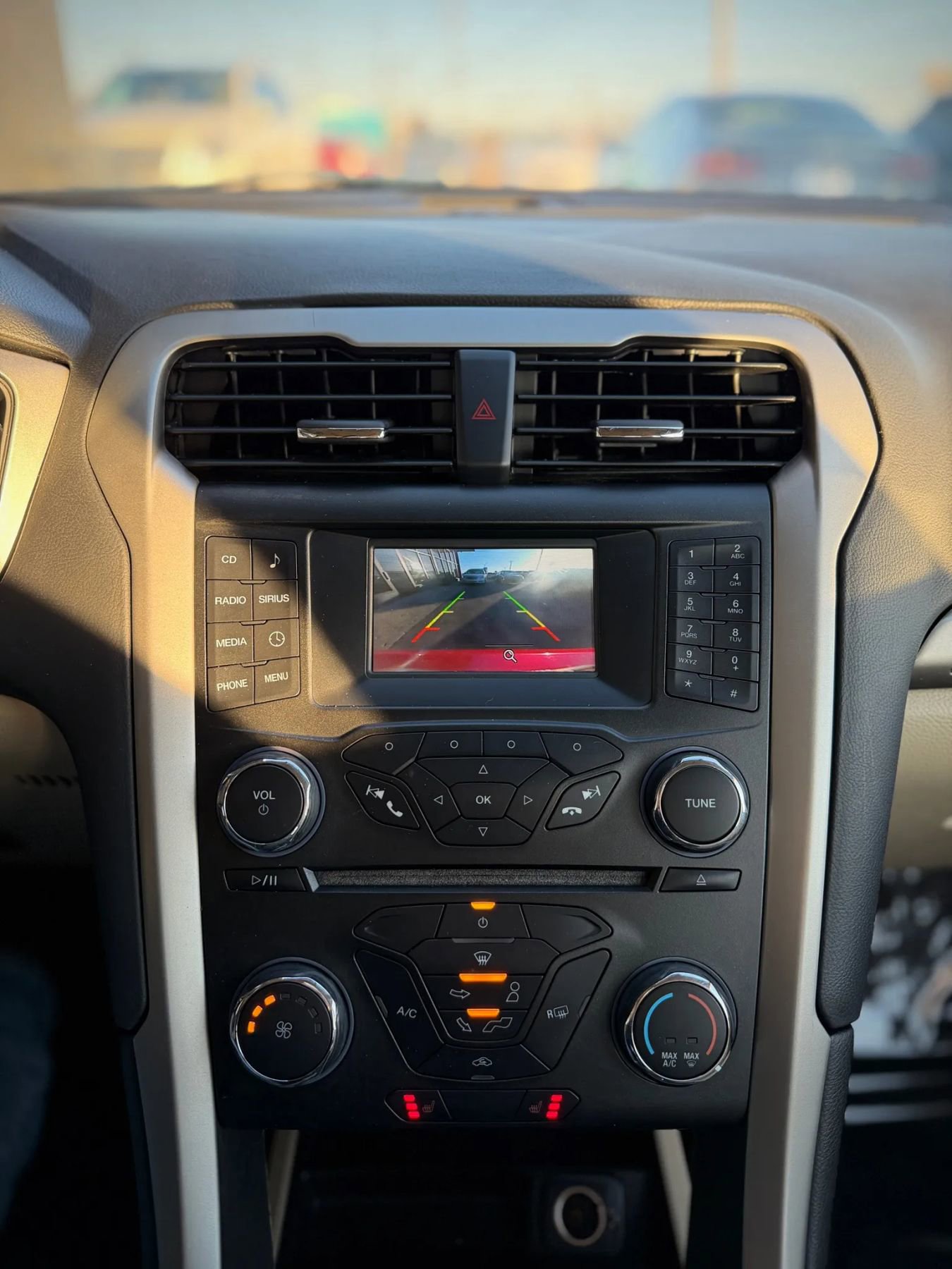 Used 2015 Ford Fusion SE w/ Equipment Group 202A image 14