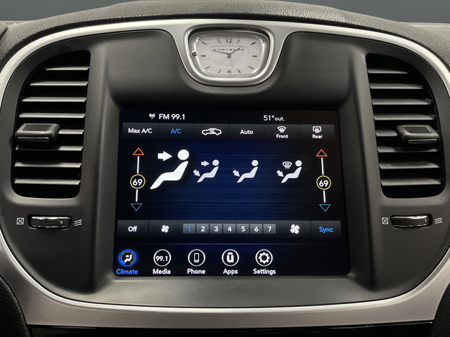 Used 2023 Chrysler 300 Touring w/ Sport Appearance Package RWD image 16