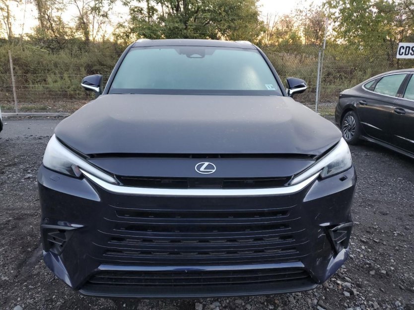 Used 2025 Lexus TX 350 AWD image 2