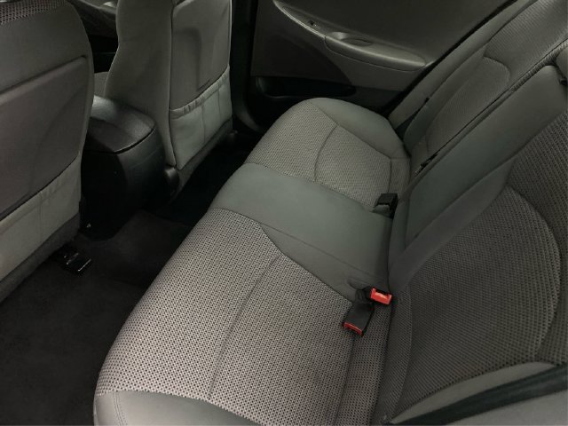 Used 2012 Hyundai Sonata GLS FWD image 11