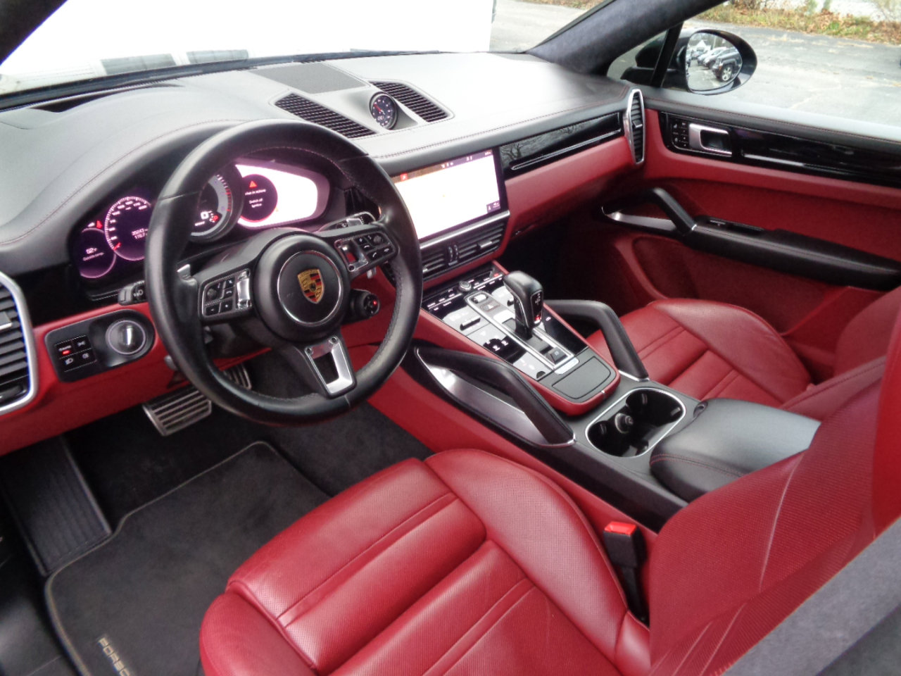 Used 2021 Porsche Cayenne Turbo w/ Performance Package (PG2) AWD/4WD image 5