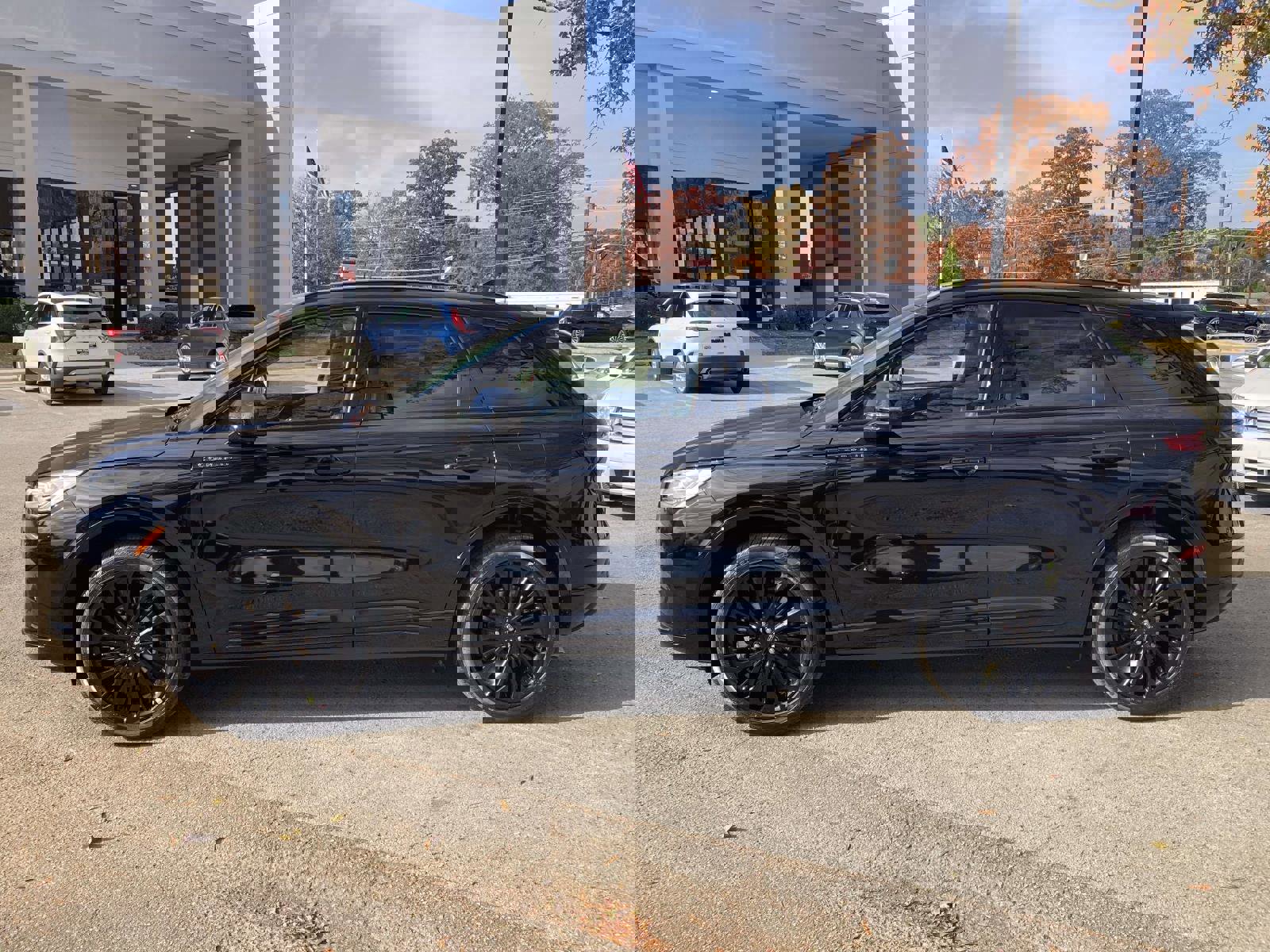 New 2026 Lincoln Corsair Reserve w/ Jet Appearance Package image 8